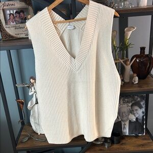 Gianni Bini Ivory Knit V-Neck Vest